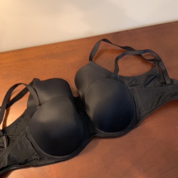 New w/t. Set of 2 black bras. Marks & Spencer. 36D UK - Picture 1 of 8
